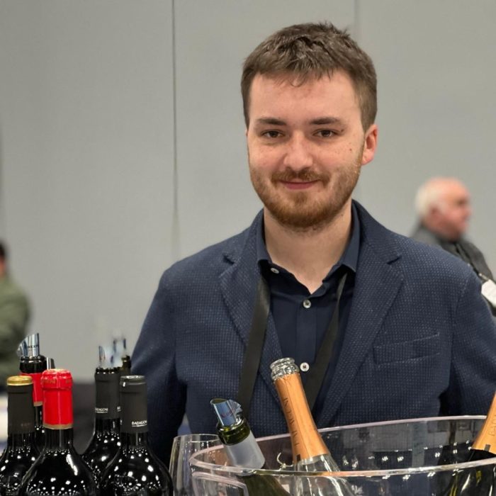 WhatsApp Image 2025-12-01 at 18.52.50_11dd8feb11 WhatsApp Image 2025-12-01 at 18.52.50_11dd8feb11